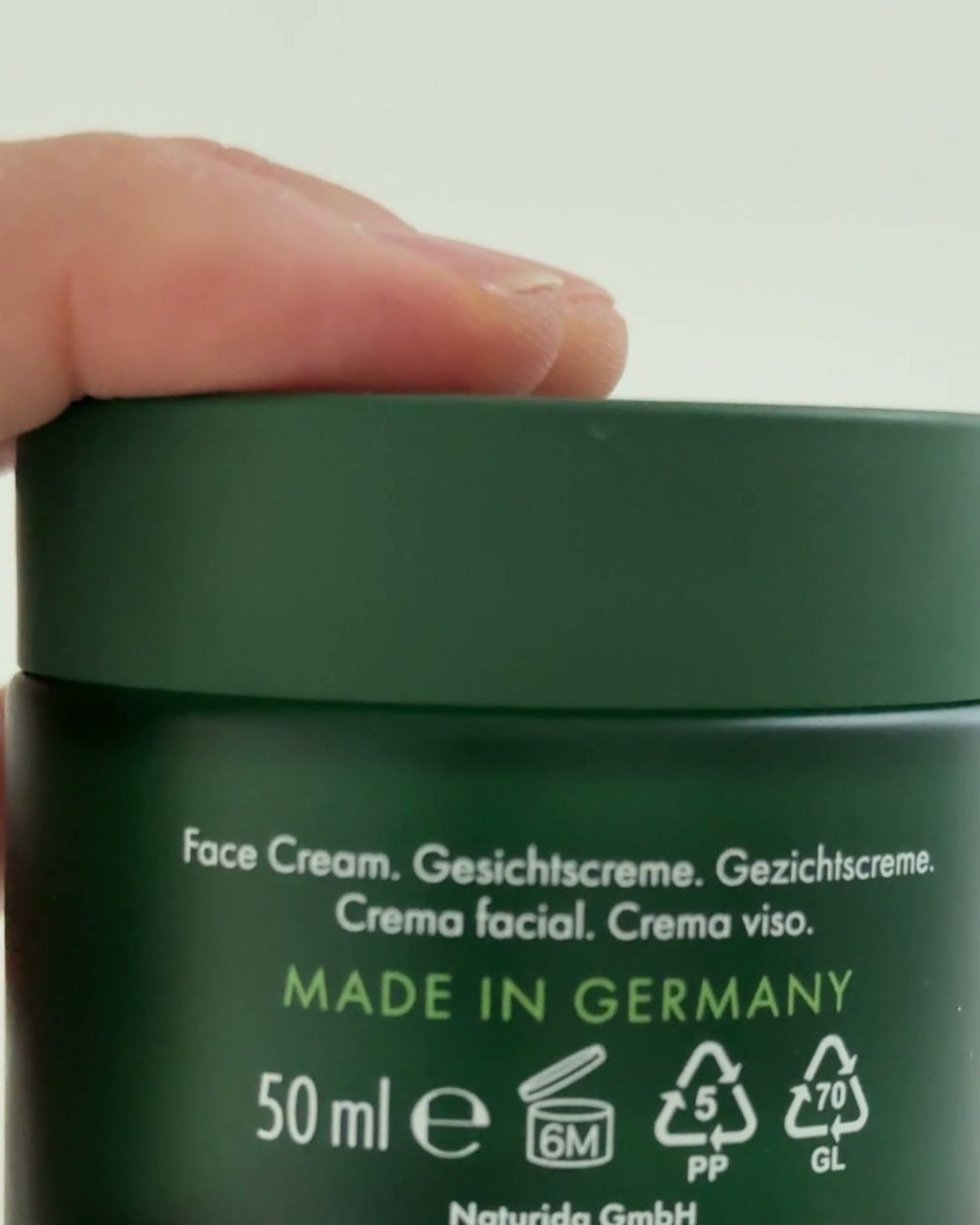 Rückseite des Tiegels mit Aufdruck Made in Germany